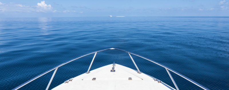 bow of a boat on the water_shutterstock_312520301 800x315